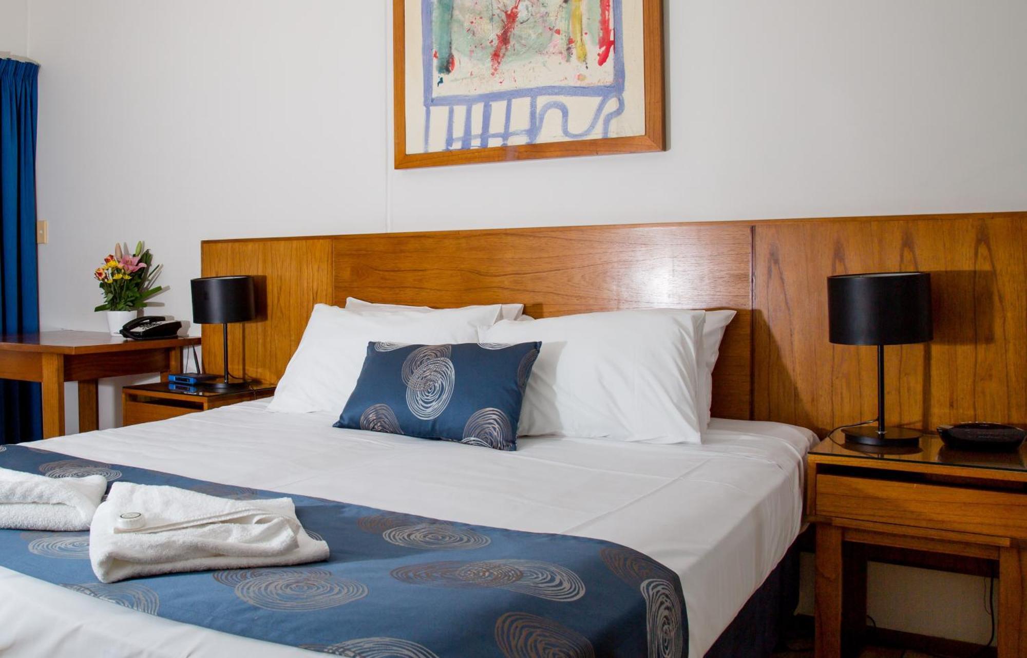 Cullen Bay Resorts Darwin Room photo